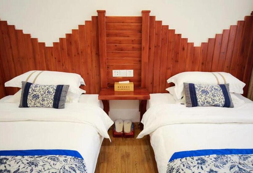 Номер Стандарт, Time Away Inn