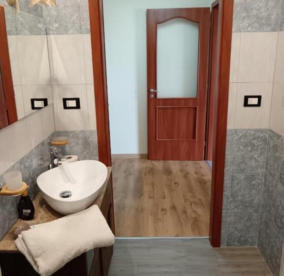 Четырехместный Номер Стандарт, Lu Sule B&b