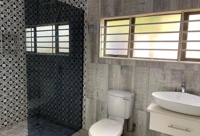 Четырехместный Номер Стандарт, The Miller Place