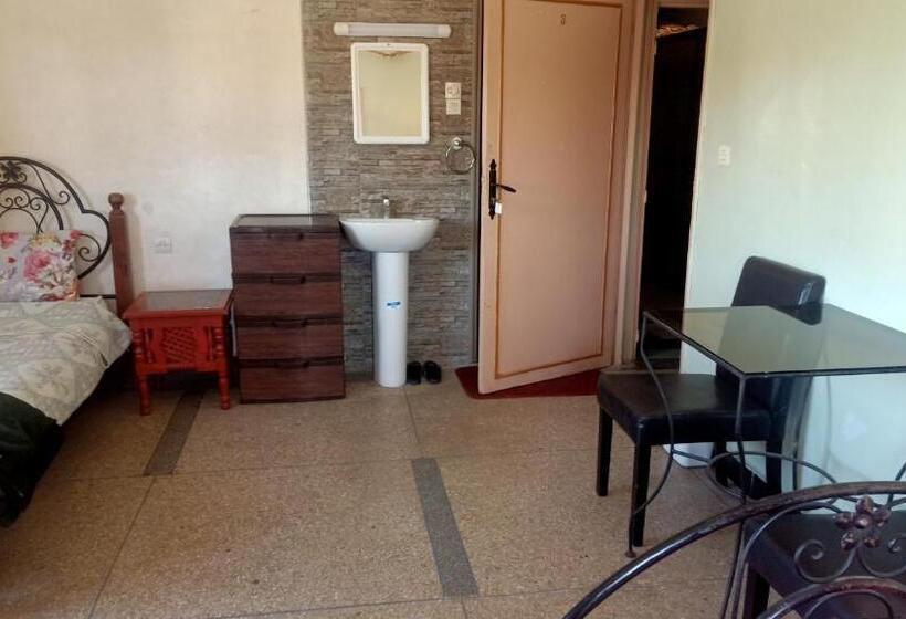 اتاق استاندارد چهار تخته, Hôtel Hicham