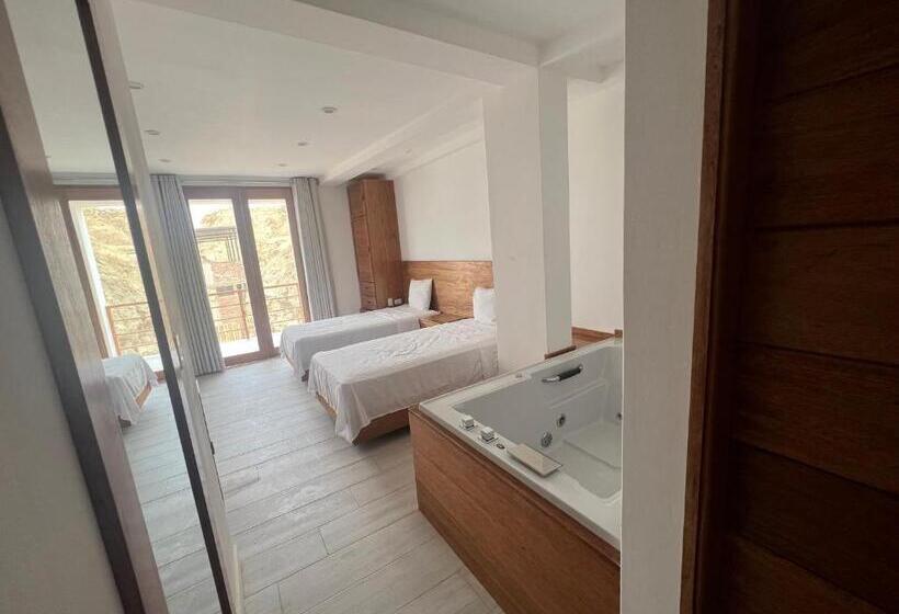 اتاق لوکس با چشم‌انداز دریا, Punta Veleros Rooftop