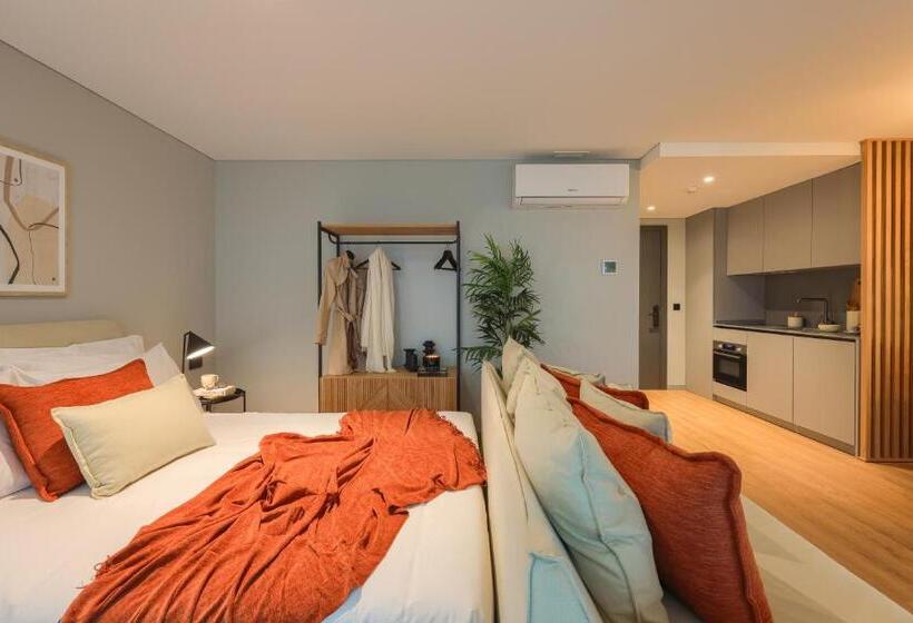 استودیوی استاندارد, Nôma Living Icon Apartments