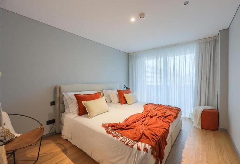 آپارتمان 2 خوابه با بالکن, Nôma Living Icon Apartments