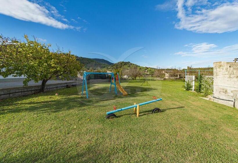 Студио Стандарт с Террасой, Residence Gli Olmi   Goelba