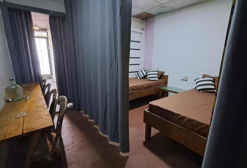 Кровать в Общей Комнате, Surya Hostel Ella