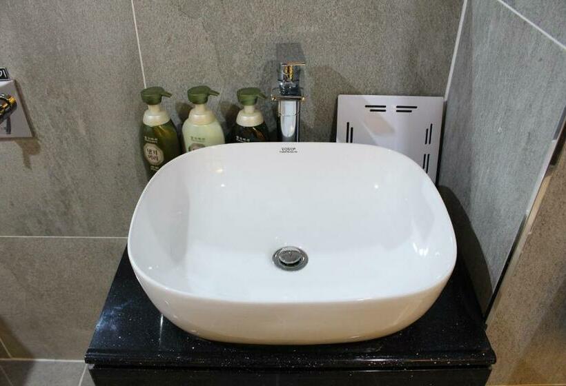 غرفة قياسية, Jeonju Lime