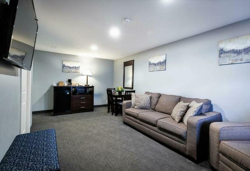 Family Suite, Mt Madison Inn & Suites