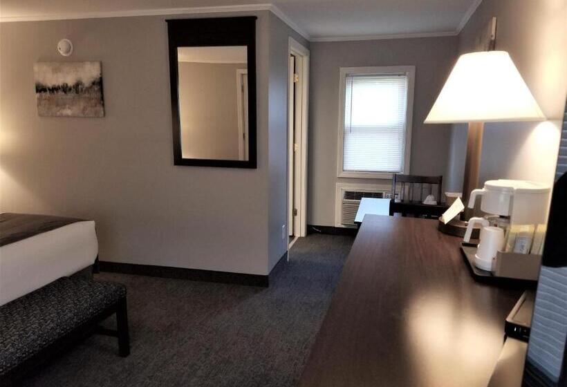 Habitación Ejecutiva Cama King, Mt Madison Inn & Suites