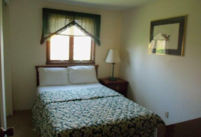 Дом 3 Спальни, Plantation Motel