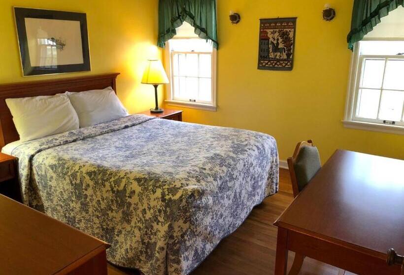 Дом 4 Спальни, Plantation Motel