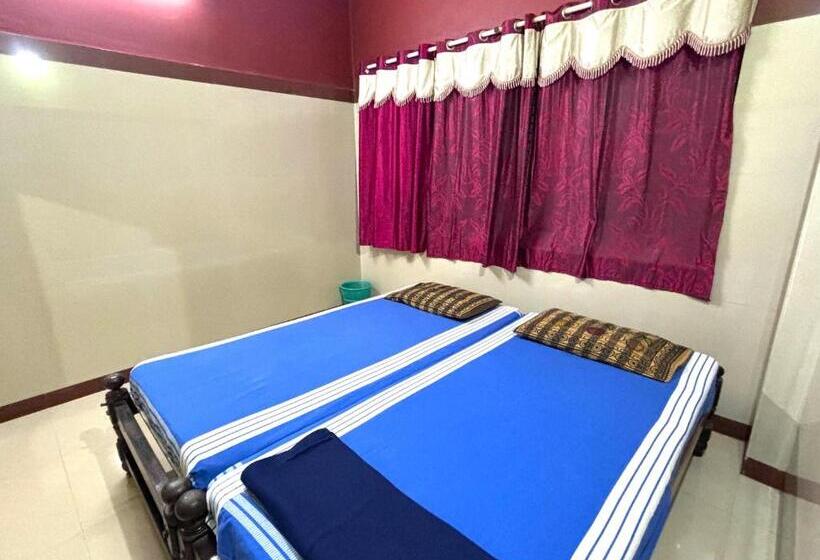 Номер Стандарт, Chitramoola Tourist Home   Opp Temple Only 20 M