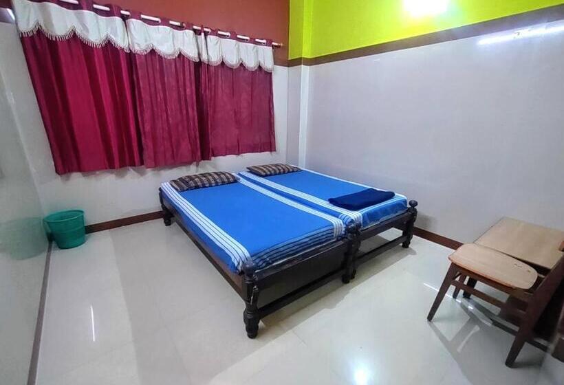 Номер Стандарт, Chitramoola Tourist Home   Opp Temple Only 20 M