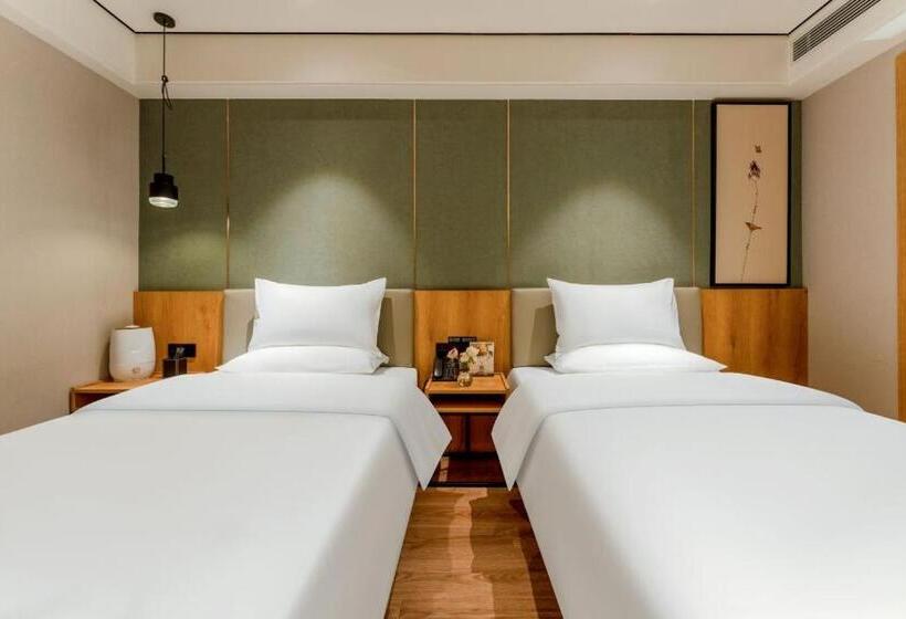اتاق استاندارد, Zhanghe Hotel   Hailiang Plaza, Hohhot Railway Station