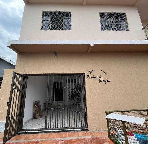 豪华房间, Residencial Berakah