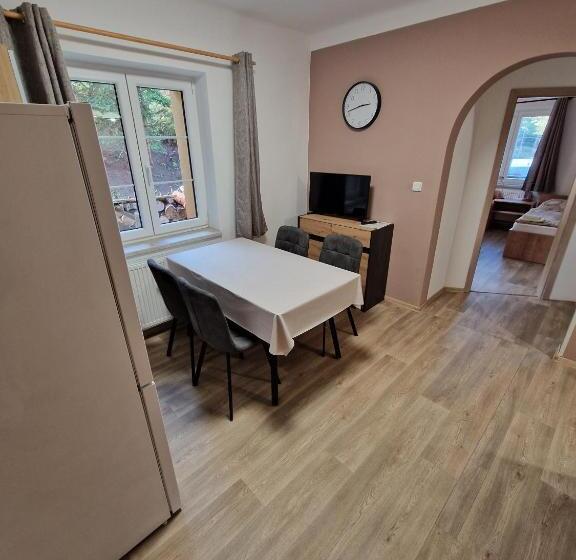 Четырехместный Номер Стандарт, Apartmány Pod Klášterem