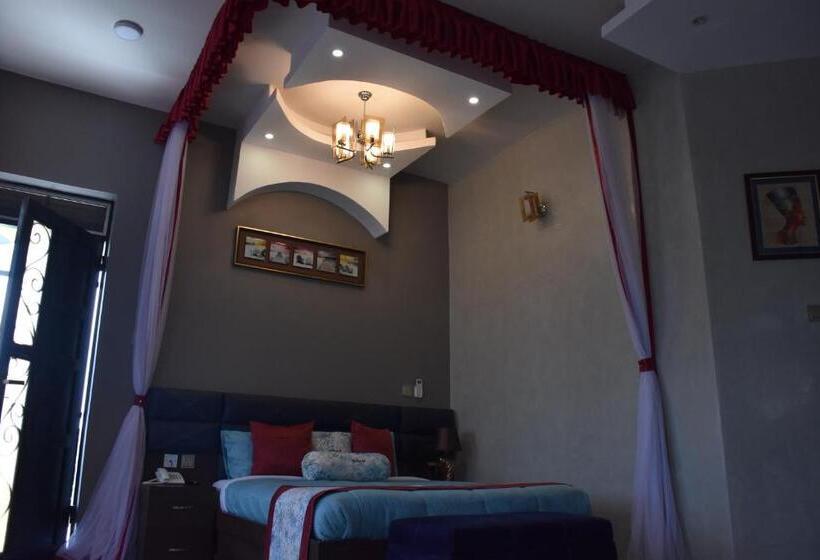 اتاق سوپریور, Pent House Inn Namugongo