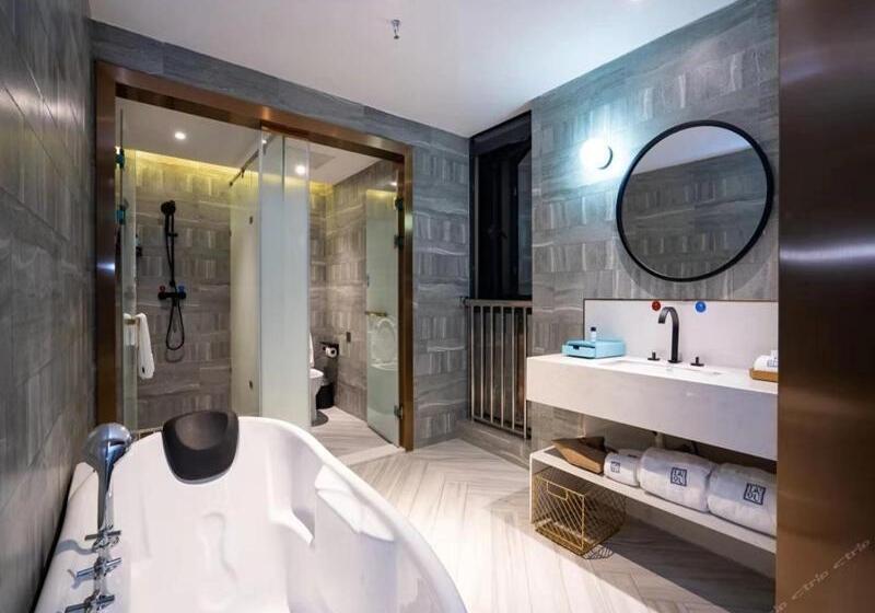 اتاق لوکس خانوادگی, Lano Hotel Guiyang High Speed Rail North Station Dream City