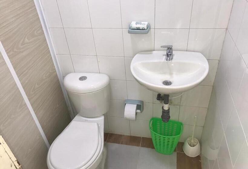 标准间, Casa Universitaria El Trebol