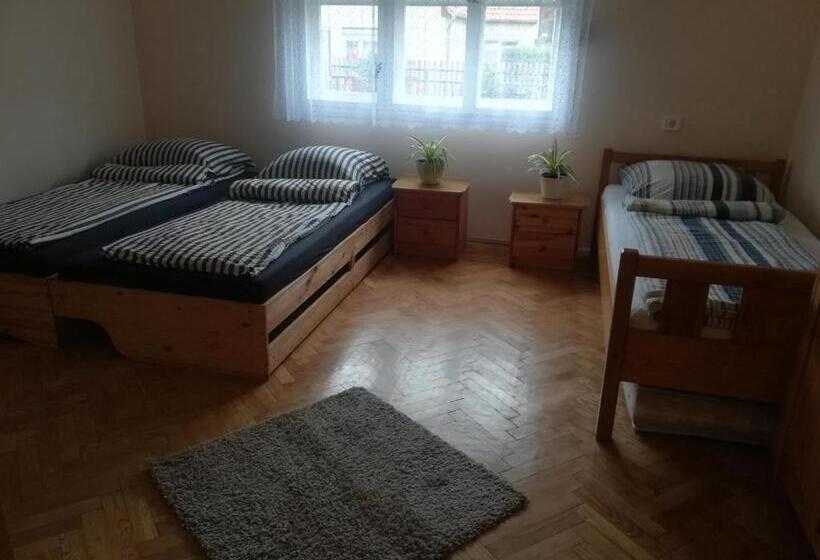 Номер Стандарт Совместная Ванная, Leander House