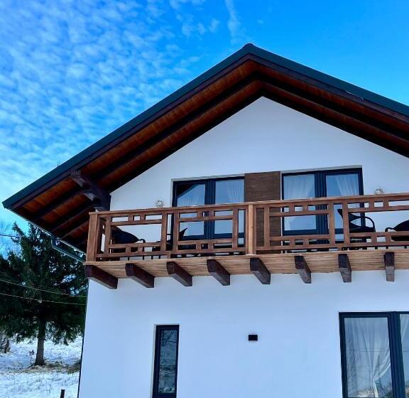ویلای 3 خوابه, Villa Pelahia