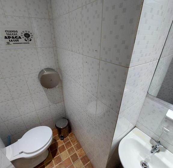 家庭间, Umantü Hostel