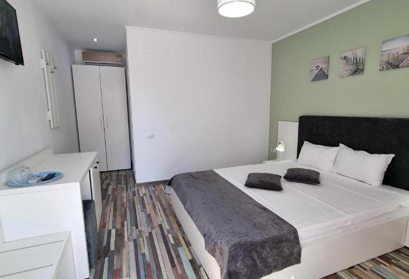 Номер Стандарт, Bunga Bunga Resort Mamaia Nord