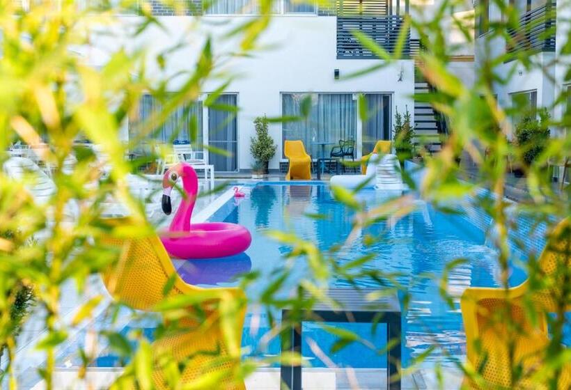 Номер Стандарт, Bunga Bunga Resort Mamaia Nord