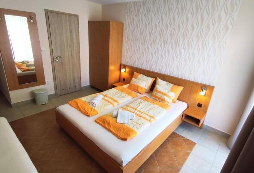 اتاق استاندارد سه نفره, Green Guesthouse Balatonfüred