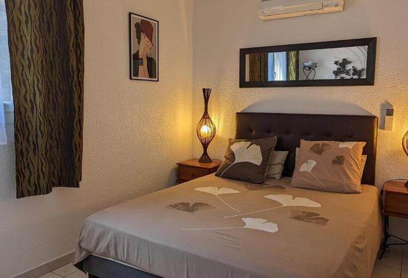 سوییت, Villa Serena   Piscine, Tennis   Plage Sable 700m