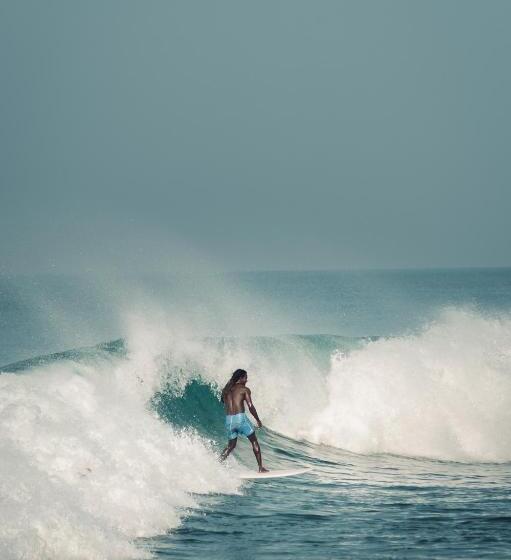 غرفة قياسية مطلّة علي البحر, Point Break Varkala