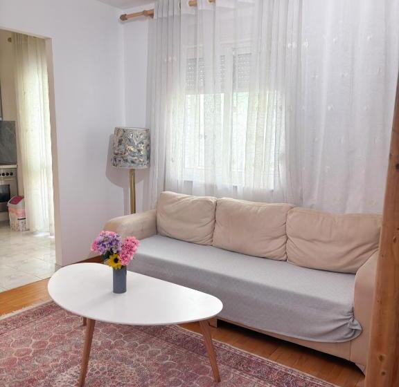 침실 1개 아파트, Budget Retreat Tirana & Studios