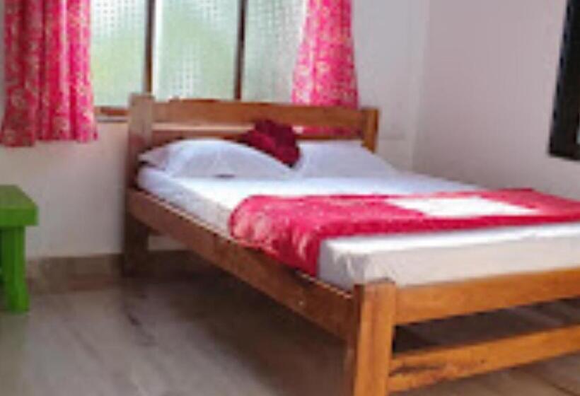Семейный Номер, Serina House Malvan