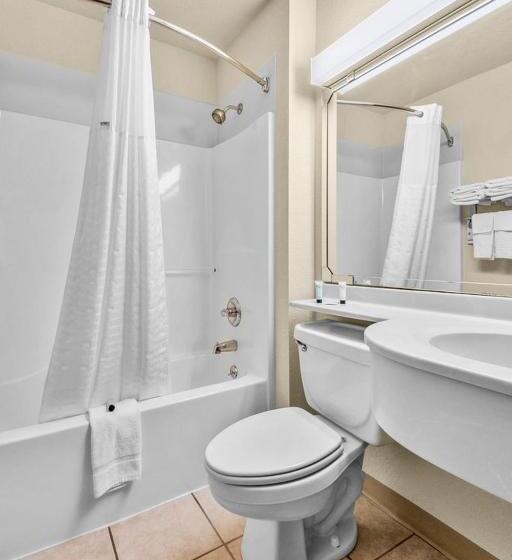 Люкс Повышенной Комфортности, Microtel Inn And Suites Of Ste Genevieve