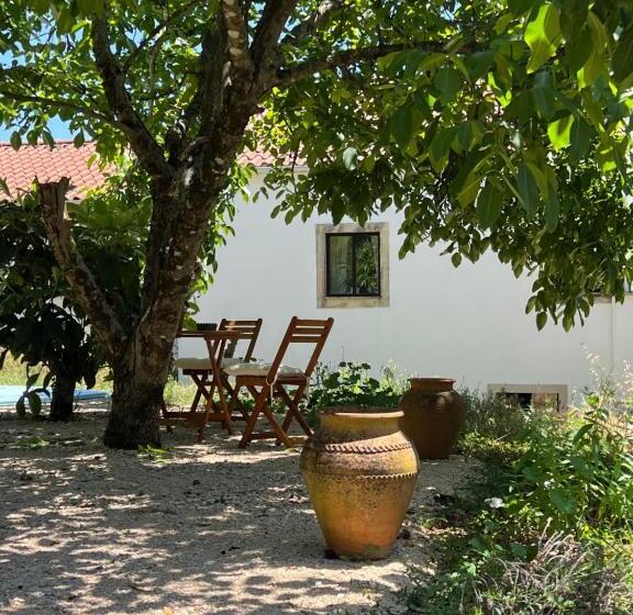 Номер Стандарт Трехместный, Wellbeing Guesthouse Casa é Connosco