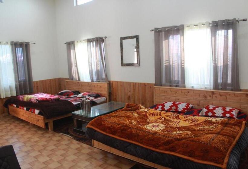 Студия Стандарт, Chakrata Sky Hills Resort & Restaurant