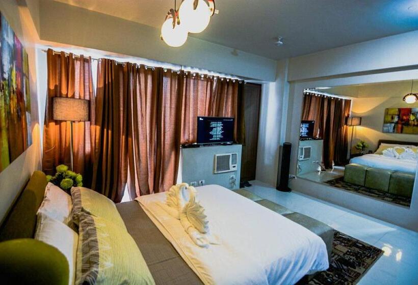 استودیوی استاندارد, H&m One Palmtree Villas