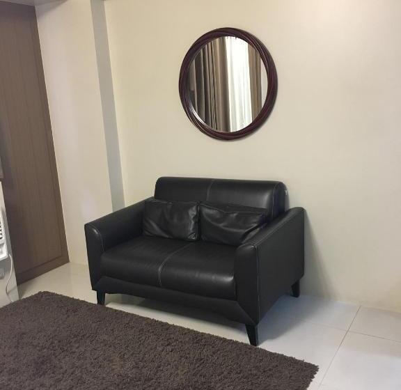 استودیو استاندارد با چشم‌انداز استخر, H&m One Palmtree Villas