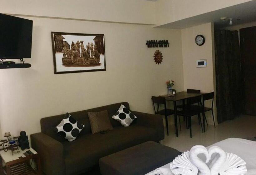 استودیوی لوکس, H&m One Palmtree Villas