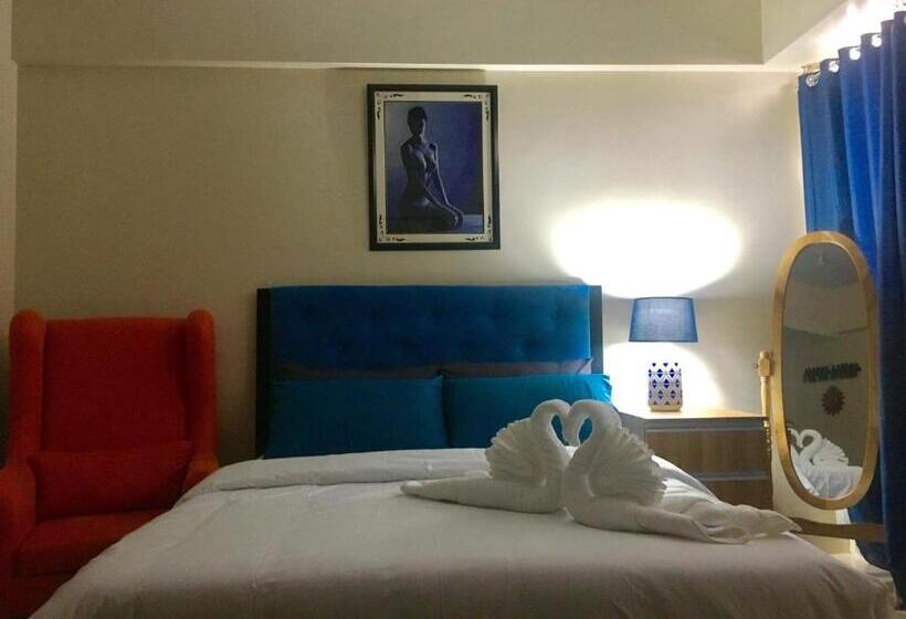 استودیوی لوکس, H&m One Palmtree Villas