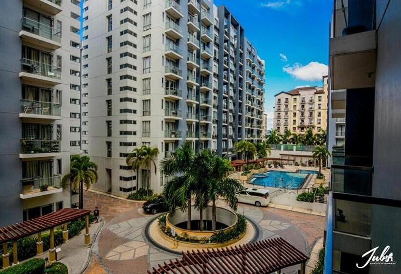 استودیوی استاندارد, H&m One Palmtree Villas