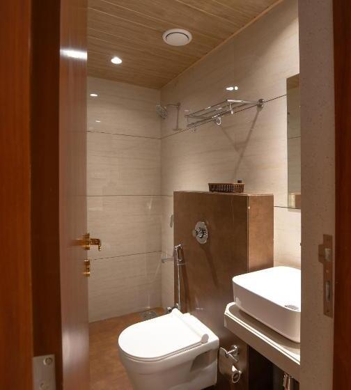 Номер Стандарт, Gold Crest Suites