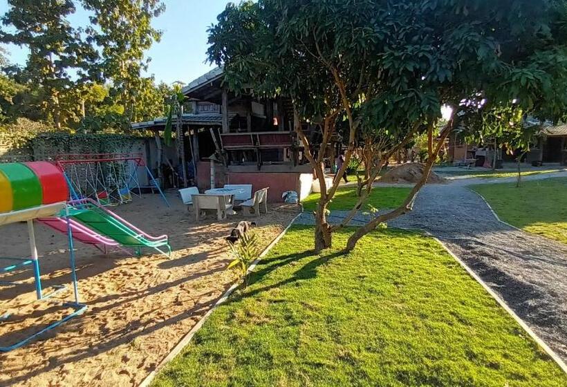 Номер Стандарт Вид на Сад, Bamboo Garden Resort Chiang Mai