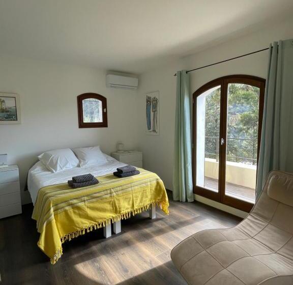 اتاق لوکس با بالکن, Bed & Breakfast At Villa Monti