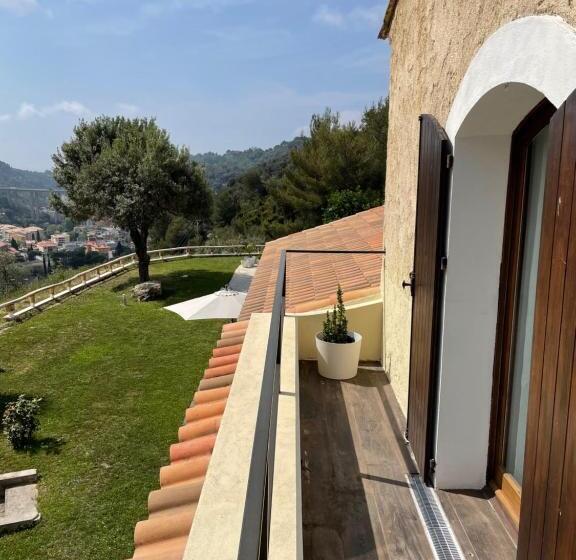 اتاق لوکس با بالکن, Bed & Breakfast At Villa Monti