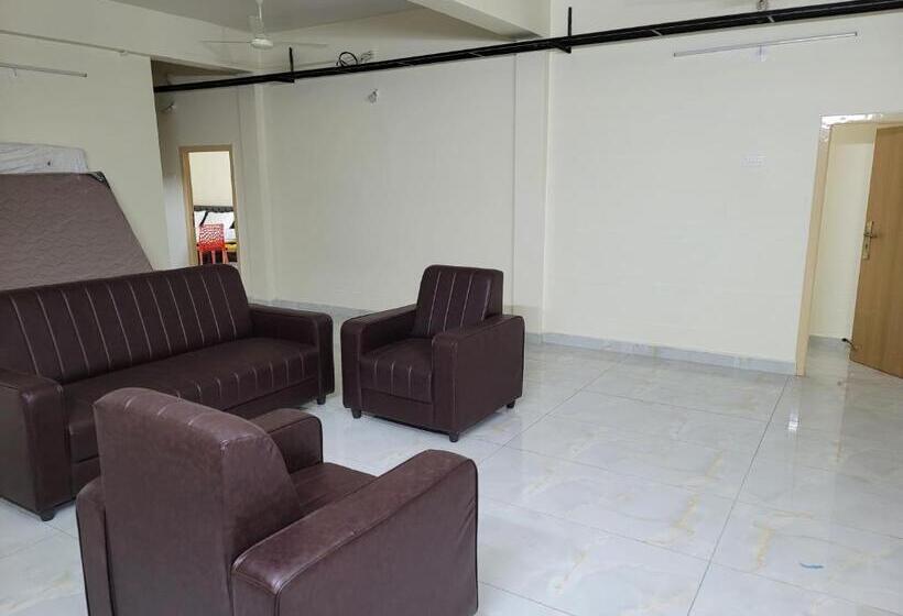 带大床的复式套间, Deepak Retreat