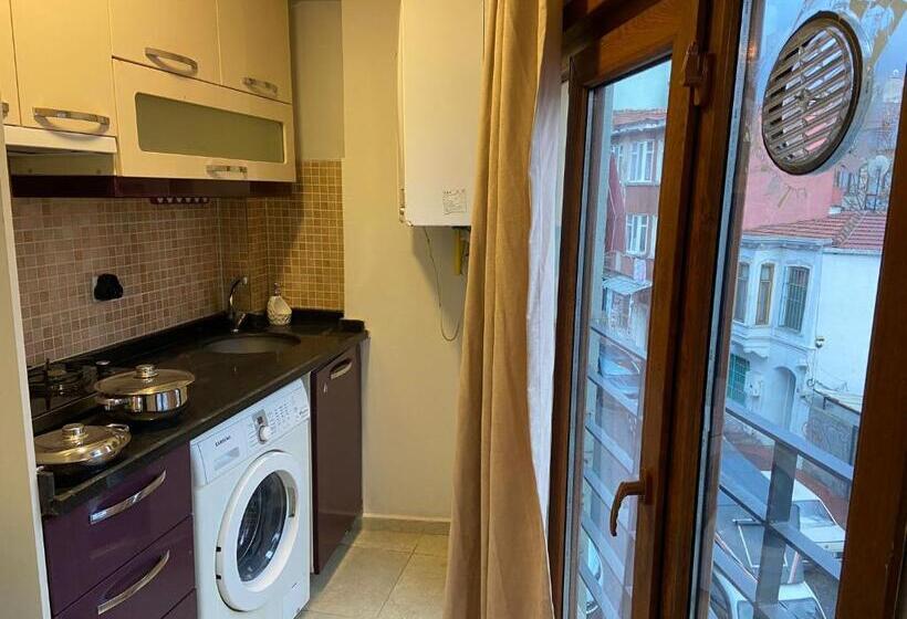 Люкс Повышенной Комфортности, La Perato Suites