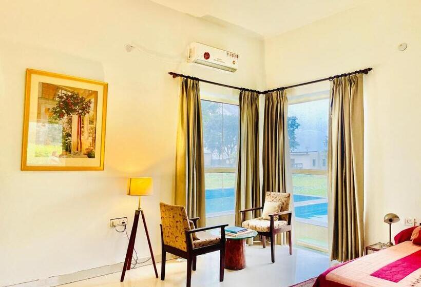 Вилла 2 Спальни, Willow Woods Farmhouse By Bedchambers Gurgaon