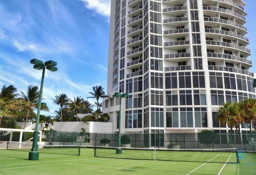 منزل غرفة نوم واحدة, Sunny Isles Bayfront: Deluxe Studio Retreat