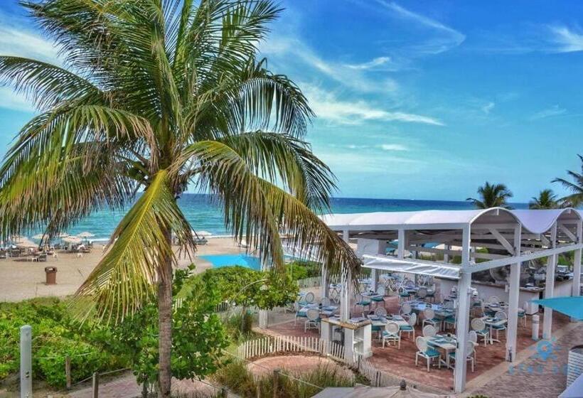 منزل غرفة نوم واحدة, Sunny Isles Bayfront: Deluxe Studio Retreat