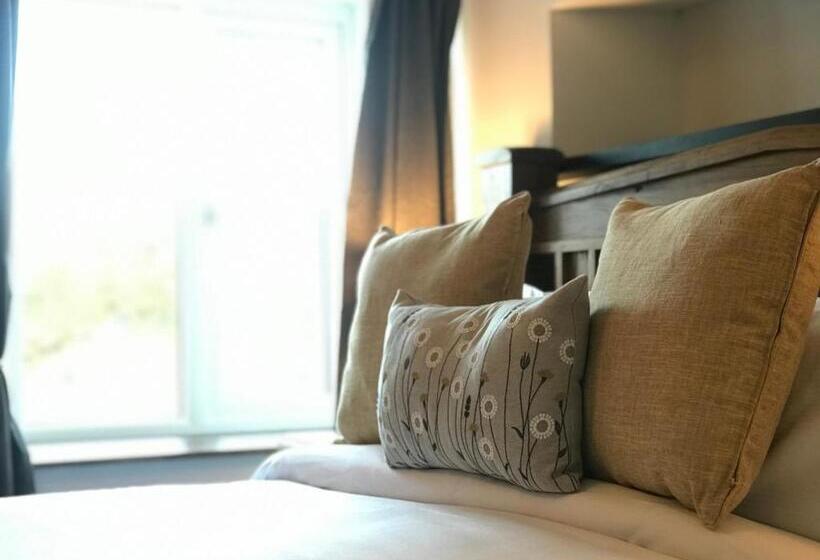 Номер Deluxe Кровать Кинг, The Black Dog Inn